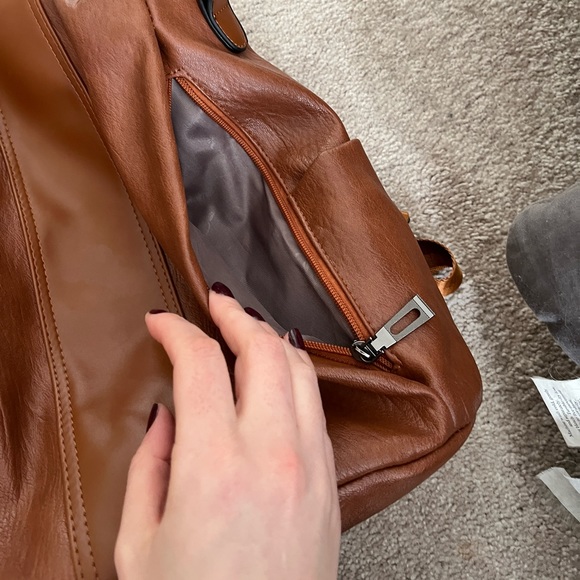 Backpack - Picture 3 of 7